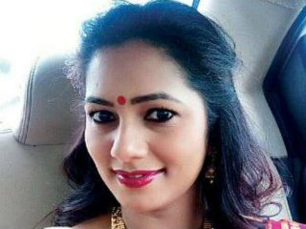 வேறொரு பெண்ணுடன் தொடர்பால் என்னைக் கொல்லப் பார்த்தார்.. – கணவர் மீது நடிகை புகார்! வேறொரு பெண்ணுடன் தொடர்பால் என்னைக் கொல்லப் பார்த்தார்.. – கணவர் மீது நடிகை புகார்!