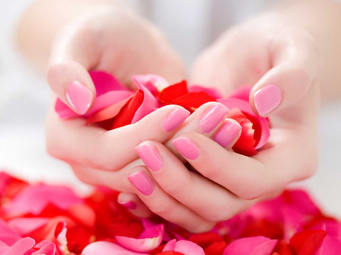 உங்கள் அழகிய கைகளின் கவர்ச்சிக்கு டிப்ஸ்… hand-beauty-natural-tips_thinatamil