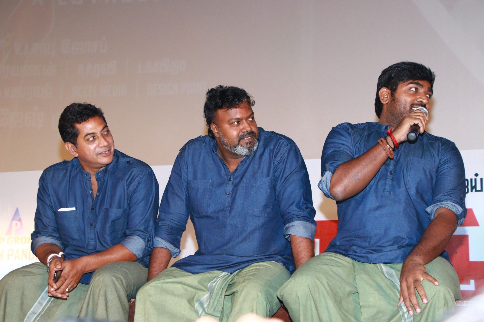 என் முகத்தை யாருக்காவது பிடிக்குமா என்று கேட்டார் விஜய் சேதுபதி - சரண்யா பொன்வண்ணன் 3 Junga Audio Launch Images thinatamil |
