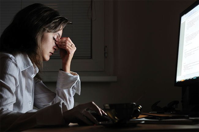 eyesight-problem-for-people-watching-the-computer-long-time_thinatamil.jpg