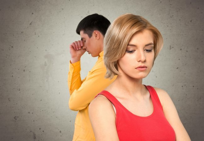 wife-avoiding-husband-is-true_thinatamil