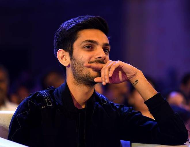 Anirudh-signs-Child-Adventure-movie_thinatamil