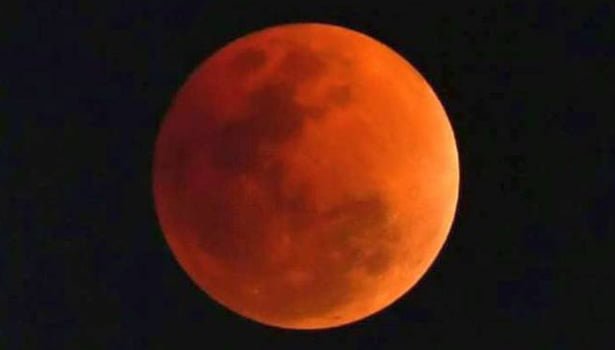 Centurys-longest-lunar-eclipse-to-be-visible-from-India_thinatamil