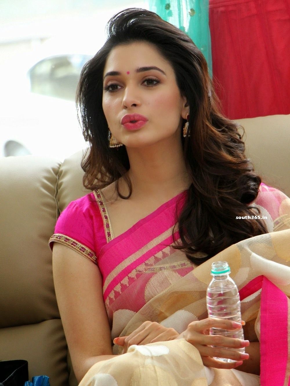 மன அழுத்தத்தில் இருந்து விடுபட தமன்னா தரும் ஐடியா Tamanna-Idea-to-get-rid-of-stress_thinatamil