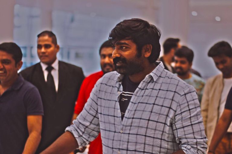 Vijay-Sethupathi-flies-to-Thailand-for-shoot_thinatamil