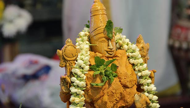 புரட்டாசி மாதம் ஏன் பெருமாளுக்கு வழிபாடு? புரட்டாசி மாதம் ஏன் பெருமாளுக்கு வழிபாடு?