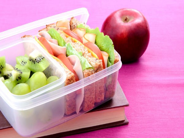 பிளாஸ்டிக் LUNCH BOX லஞ்ச் பாக்ஸ் பயன்படுதுகின்றவரா நீங்கள்? எந்தமாதிரி பிளாஸ்டிக் வாங்கணும்னு தெரிஞ்சிக்கோங்க… பிளாஸ்டிக் LUNCH BOX லஞ்ச் பாக்ஸ் பயன்படுதுகின்றவரா நீங்கள்? எந்தமாதிரி பிளாஸ்டிக் வாங்கணும்னு தெரிஞ்சிக்கோங்க…