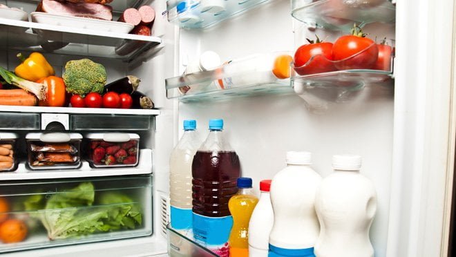 பாலை எவ்வளவு நேரம் ஃபிரிட்ஜில் வைக்கலாம்? அந்த பால் குடிச்சா என்னாகும்?