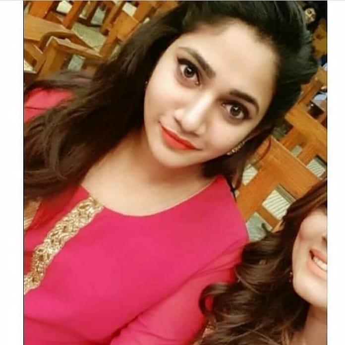 பிக்பாஸ்-3 லொஸ்லியாவிற்கு தமிழ் சினிமாவில் இவர்கள் தான் பேவரட்ஸாம், அதிலும் இந்த நடிகர் தான் மிக பிடிக்குமாம் losliya-bigboss-thinatamil