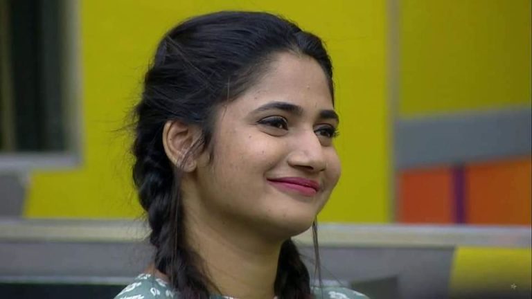 losliya-bigboss3--thinatamil