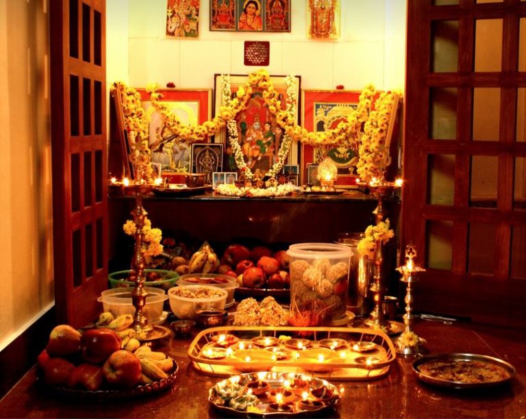 Pooja-Room-closing-thinatamil