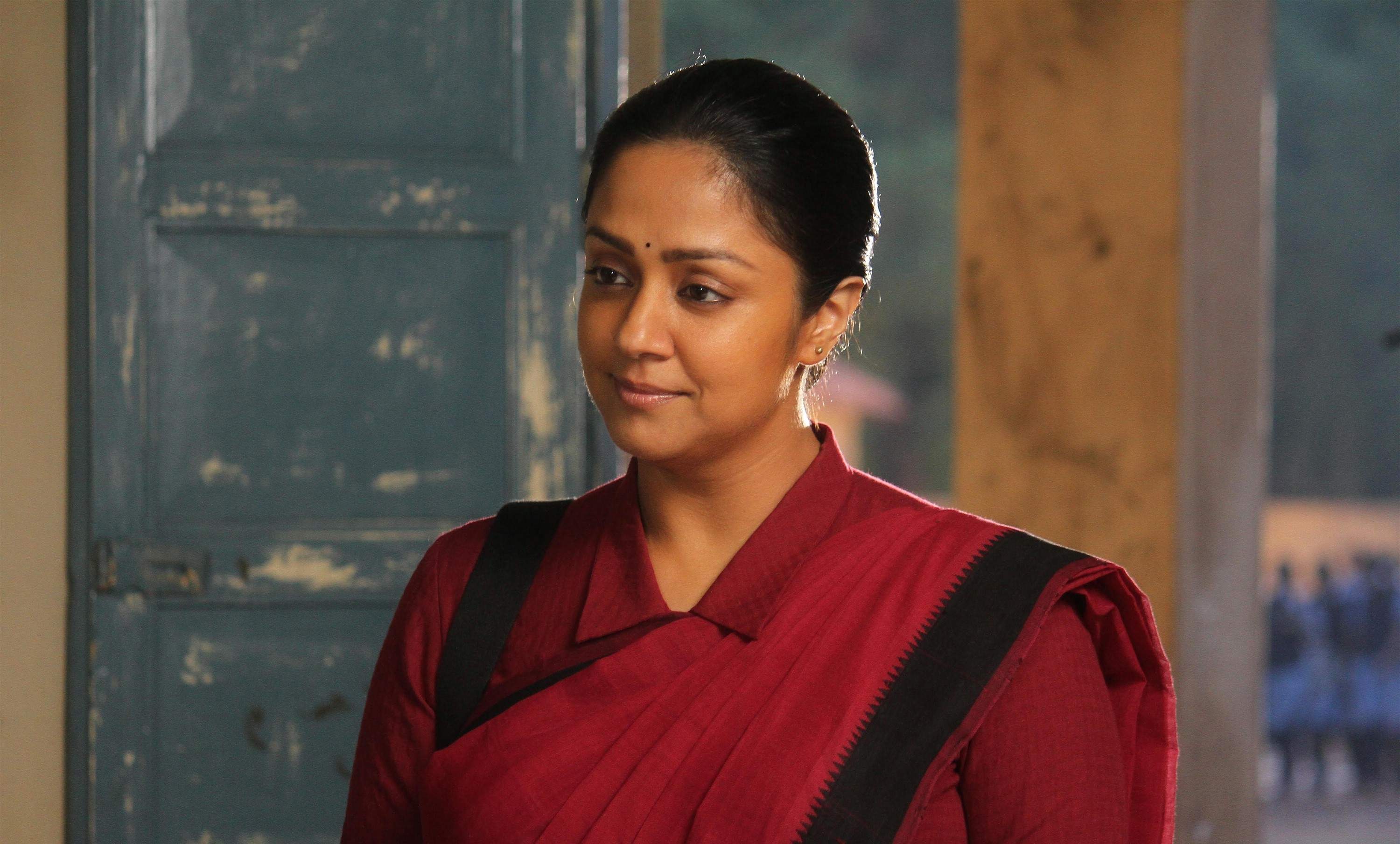 actress-jyothika-raatchasi-movie-stills-thinatamil