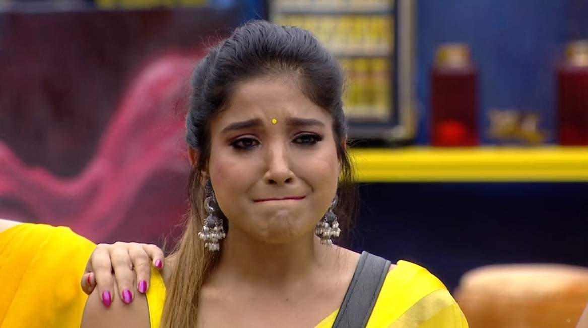 சோகமாகமாறிய சாக்ஷியின் மகிழ்ச்சியான நாள்! லீலையை காட்டிய பிக்பாஸ்… வைரலாகும் காட்சி shakshi-upset-on-her-birthday-thinatamil