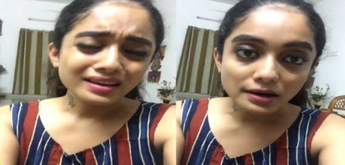 பிக் பாஸ் கவின் வெளியேறியவுடன் அபிராமி என்ன சொல்லிருக்காங்கன்னு பாருங்க !! கடுப்பான ரசிகர்கள் !! #biggboss #biggbosslive #biggbosstamil3 https://www.thinatamil.com/fight-within-tharshan-and-kavin-in-bigboss/