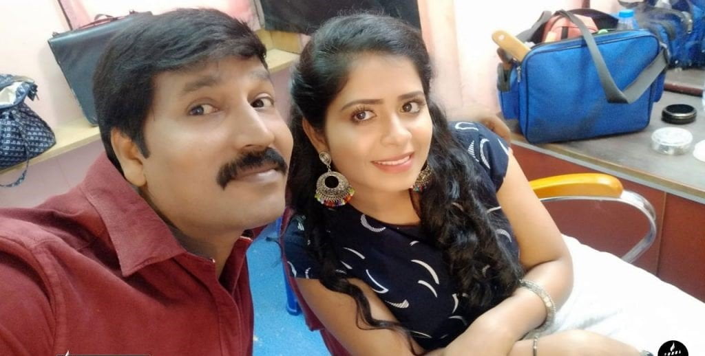 அஜித் ரசிகர்களுக்கு மதுமிதா செய்த செயலைப் பாருங்க… கணவருடன் வெளியிட்ட புகைப்படம் Madhumitha-With-her-Husband-did-for-ajith-fans-thinatamil