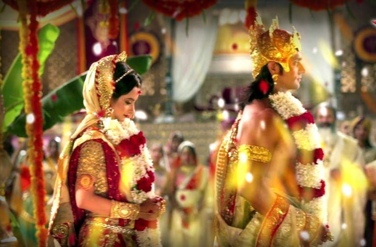 திருமணம் நடந்த பின்னர் 7 அடிகள் சுற்ற சொல்வது ஏன் தெரியுமா?.. agni-valam-at-thirumanam-thinatamil