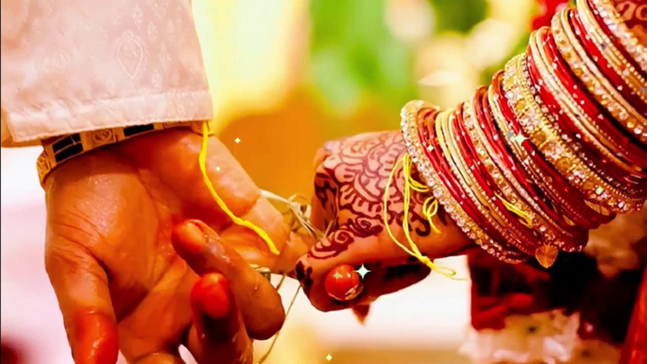 இந்த 5 ராசியும் எப்படியான சூழ்நிலையிலும் நல்ல வாழ்க்கைத்துணையாக இருப்பார்களாம்! திருமணம் செய்தால் வாழும் போதே சொர்க்கம் தான்! valkaithunai-rasi-porutham-thinatamil