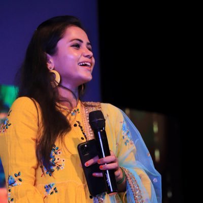 பிரபல தொகுப்பாளினி மணிமேகலையா இது? திடீரென்று அதிகரித்த உடல் எடை! எப்படி இருக்கிறார் தெரியுமா? manimekalai-thinatamil