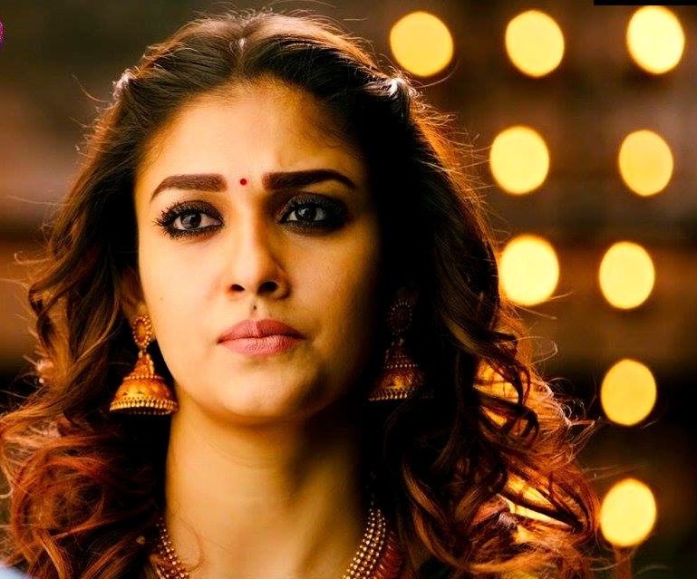 nayanthara-childhood-photo-thinatamil