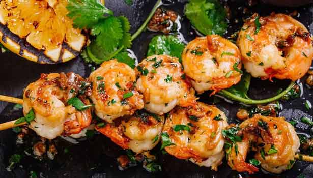 வீட்டிலேயே கிரில்டு இறால் செய்யலாம் வாங்க Grilled-Prawn_thinatamil