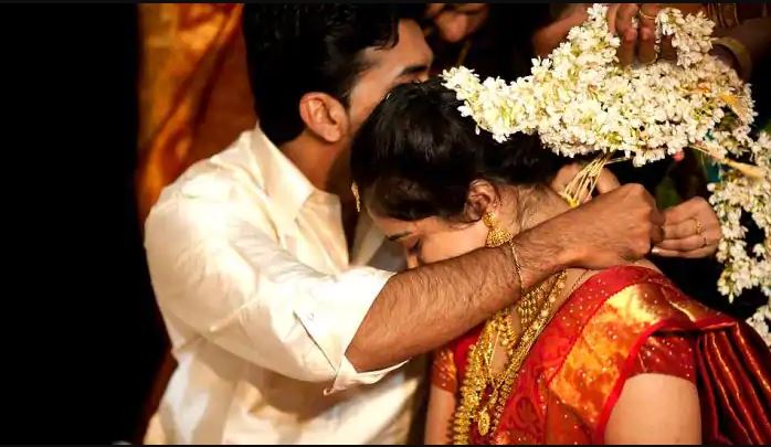 ஏழரைச் சனியின் காலத்தில் திருமணம் செய்யலாமா?- அதனால் எதுவும் பிரச்சனை வருமா? ezharai-sani-and-thirumanam-thinatamil