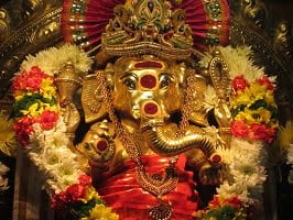 வாழ்க்கையில் அடுத்த படிக்கு முன்னேற, உயர் நிலைக்கு செல்ல விநாயகரை பிடித்து இப்படி வழிபடுங்கள்! 6 vinayagar