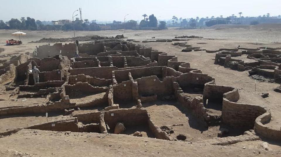 #3000_ஆண்டுகளுக்கு_முன்பு_அழிந்த_நகரம்_கண்டெடுப்பு 2 3000-years-old-city-thinatamil