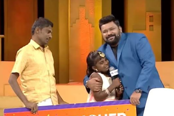 நீயா நானா சூப்பர் அப்பா சீனி ராஜாவுக்கு இப்படி ஒரு பிரச்சனையா? கண்ணீர் விட்டு கதறிய மனைவி நீயா நானா சூப்பர் அப்பா சீனி ராஜாவுக்கு இப்படி ஒரு பிரச்சனையா? கண்ணீர் விட்டு கதறிய மனைவி