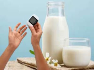 திடீரென அதிகரிக்கும் சுகர் லெவலை குறைக்க பாலுடன் இதை சேர்த்து குடிச்சா போதும் திடீரென அதிகரிக்கும் சுகர் லெவலை குறைக்க பாலுடன் இதை சேர்த்து குடிச்சா போதும்