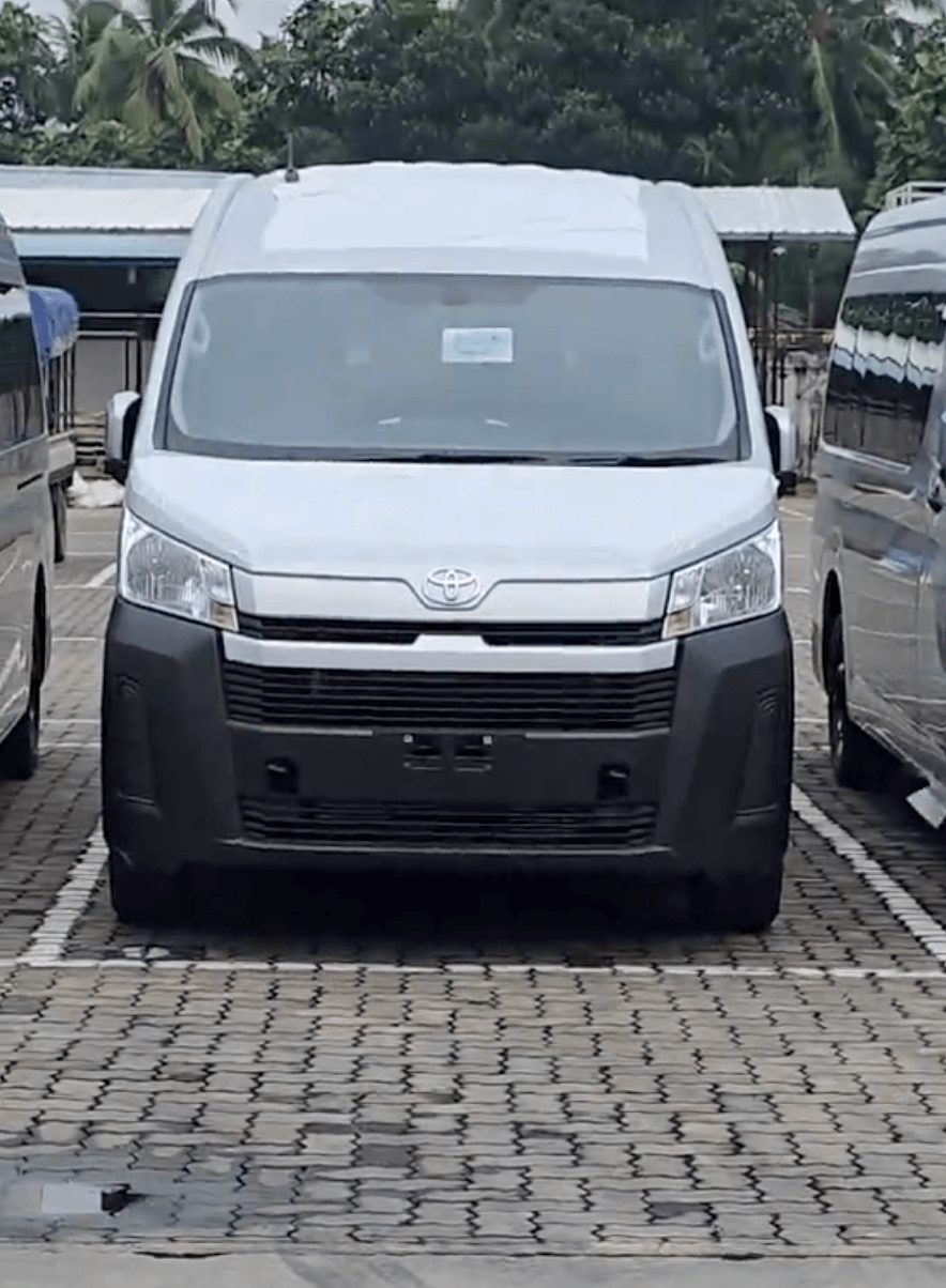 இலங்கையில் புதிதாக அறிமுகமாகிய Toyota Hiace: முழுமையான விபரங்கள் மற்றும் படங்கள் 1 இலங்கையில் புதிதாக அறிமுகமாகிய Toyota Hiace: முழுமையான விபரங்கள் மற்றும் படங்கள்